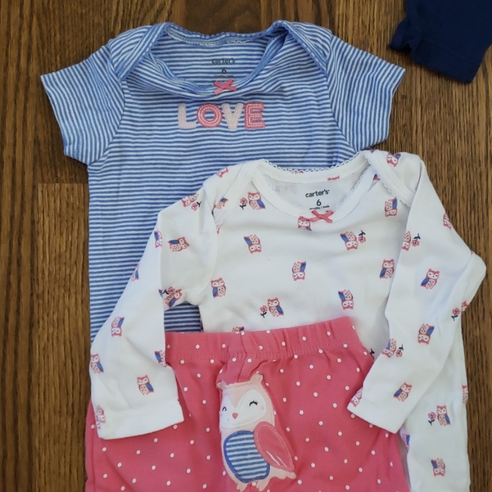 Carter's - Picture 3 of 5